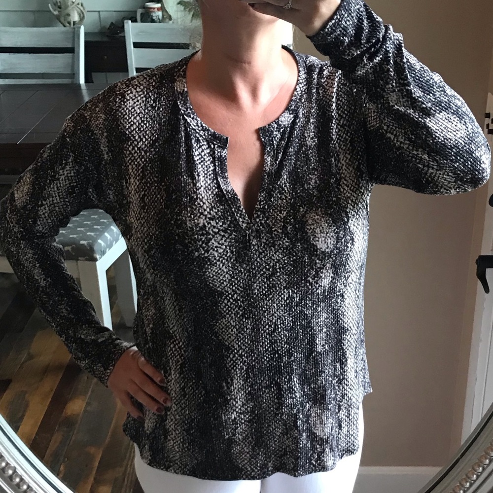 Donating 1/11 snake skin top